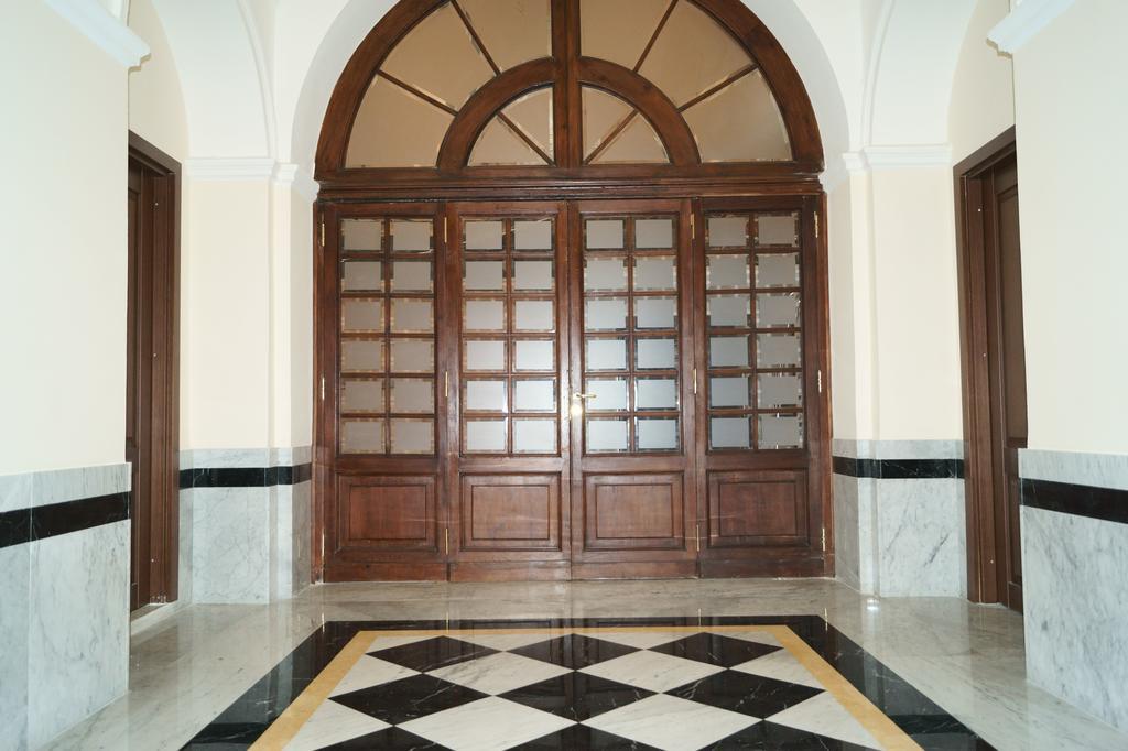 Caterina One O One - Embassy Apartment โรม ภายนอก รูปภาพ