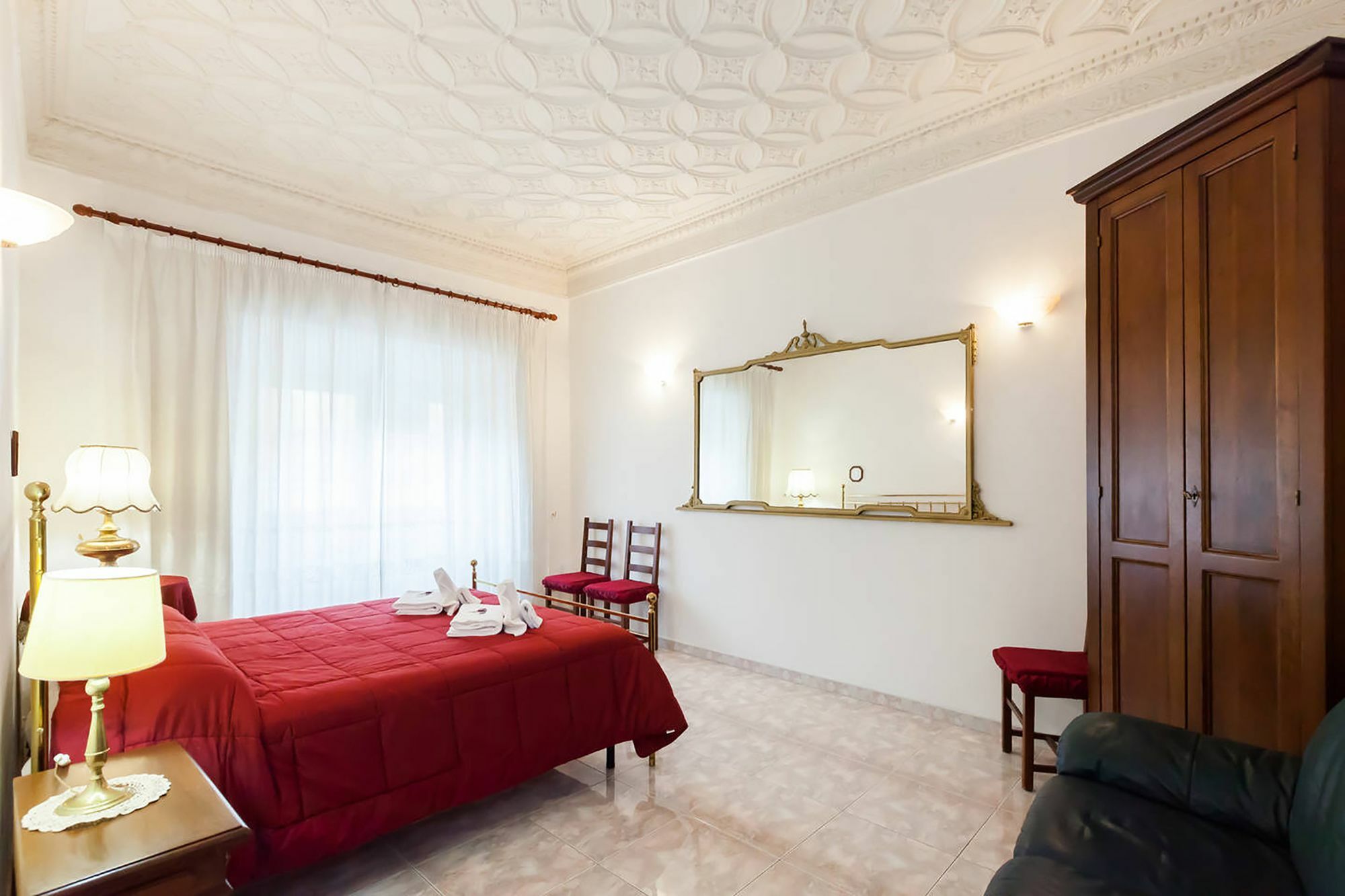 Caterina One O One - Embassy Apartment โรม ภายนอก รูปภาพ