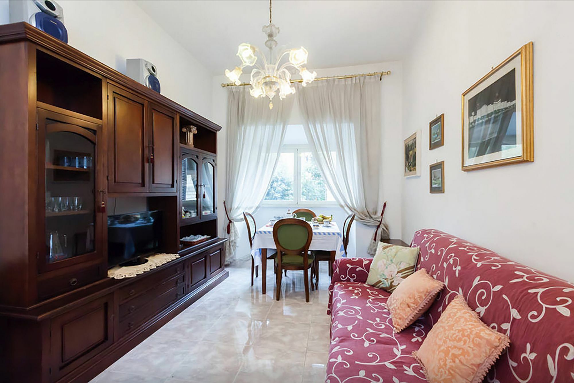 Caterina One O One - Embassy Apartment โรม ภายนอก รูปภาพ
